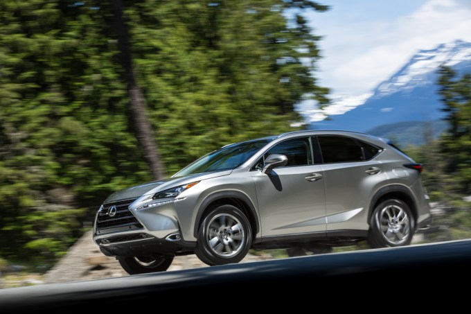 2015 Lexus NX 200t 007