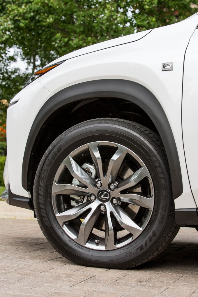 2015 Lexus NX 200t F Sport: Professional Photo wheel